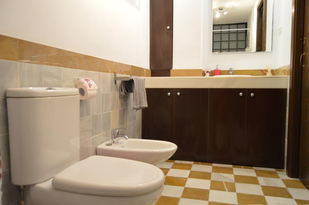 Lyrioshomes Apartamentos Los Treboles Málaga Eksteriør billede